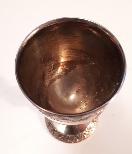 SET OF 4 BEAUTIFUL LIQUOR  GOBLETS-PLATED EMBOSSED METAL-EXCELLENT-NEW & UNUSED