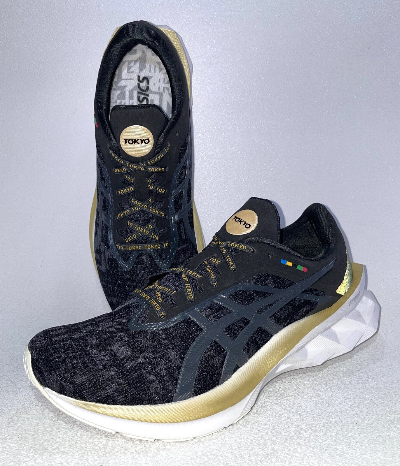 

Обувь Asics NOVABLAST Womens SIZE 7.5 Pre-Owned 1012A929-001 Черная/Графитово-серая, Black/graphite grey, ASICS Novablast