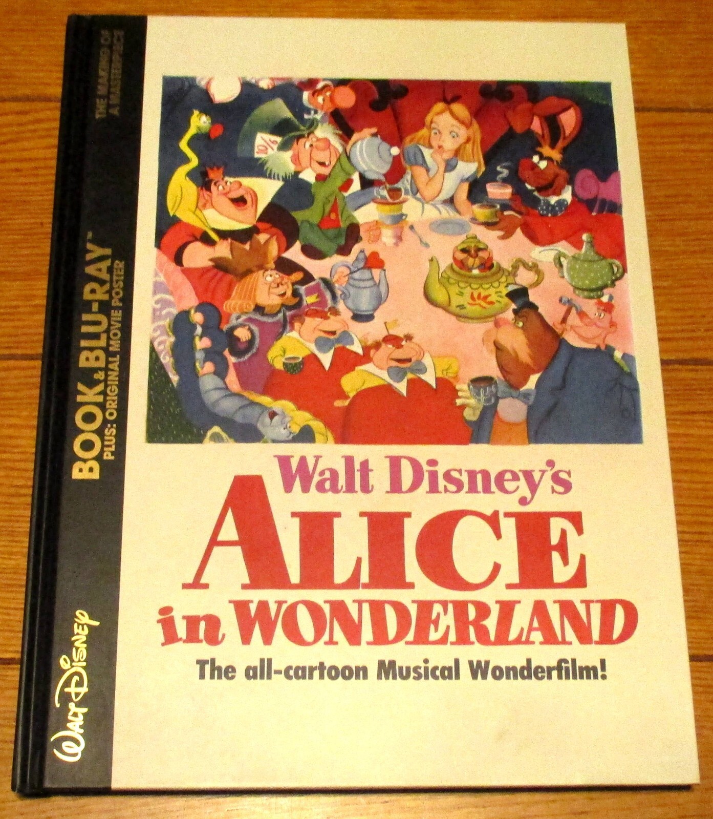 LASSEN ドルフィン イン ワンダーランド ＆ファウンテン マジック Walt Disney's Alice in Wonderland The All-Cartoon Musical