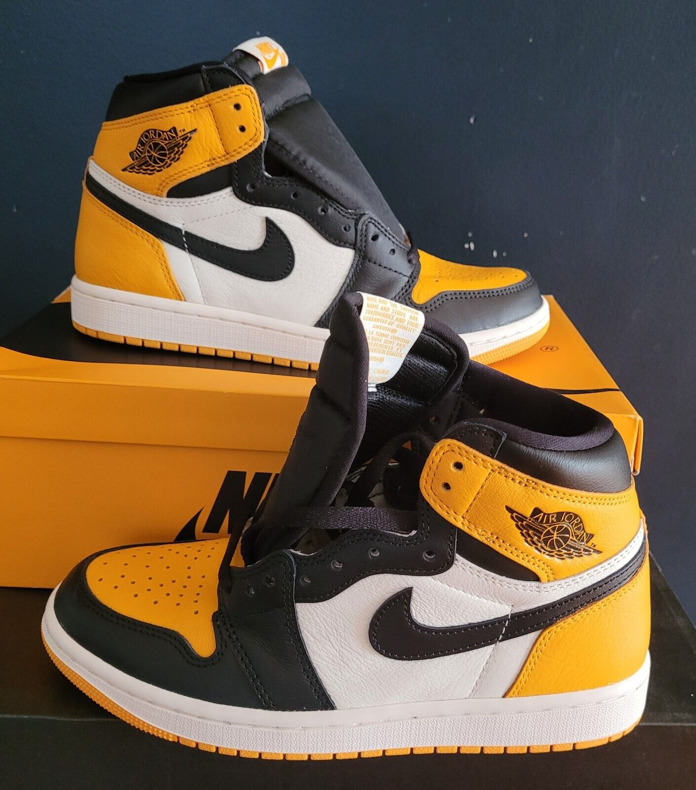 NEW AUTHENTIC AIR JORDAN 1 RETRO HIGH OG NEW AUTHENTIC AIR JORDAN 1 RETRO HIGH OG