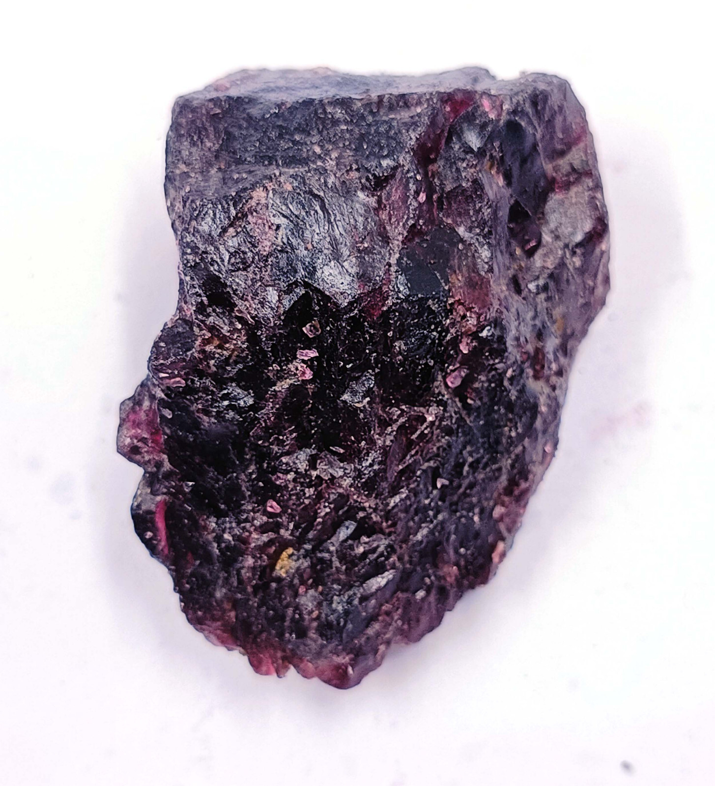 未開封 新品　independent red stone HYDE DYED 136.85 Ct Natural Red Alexandrite Uncut Rough EGL