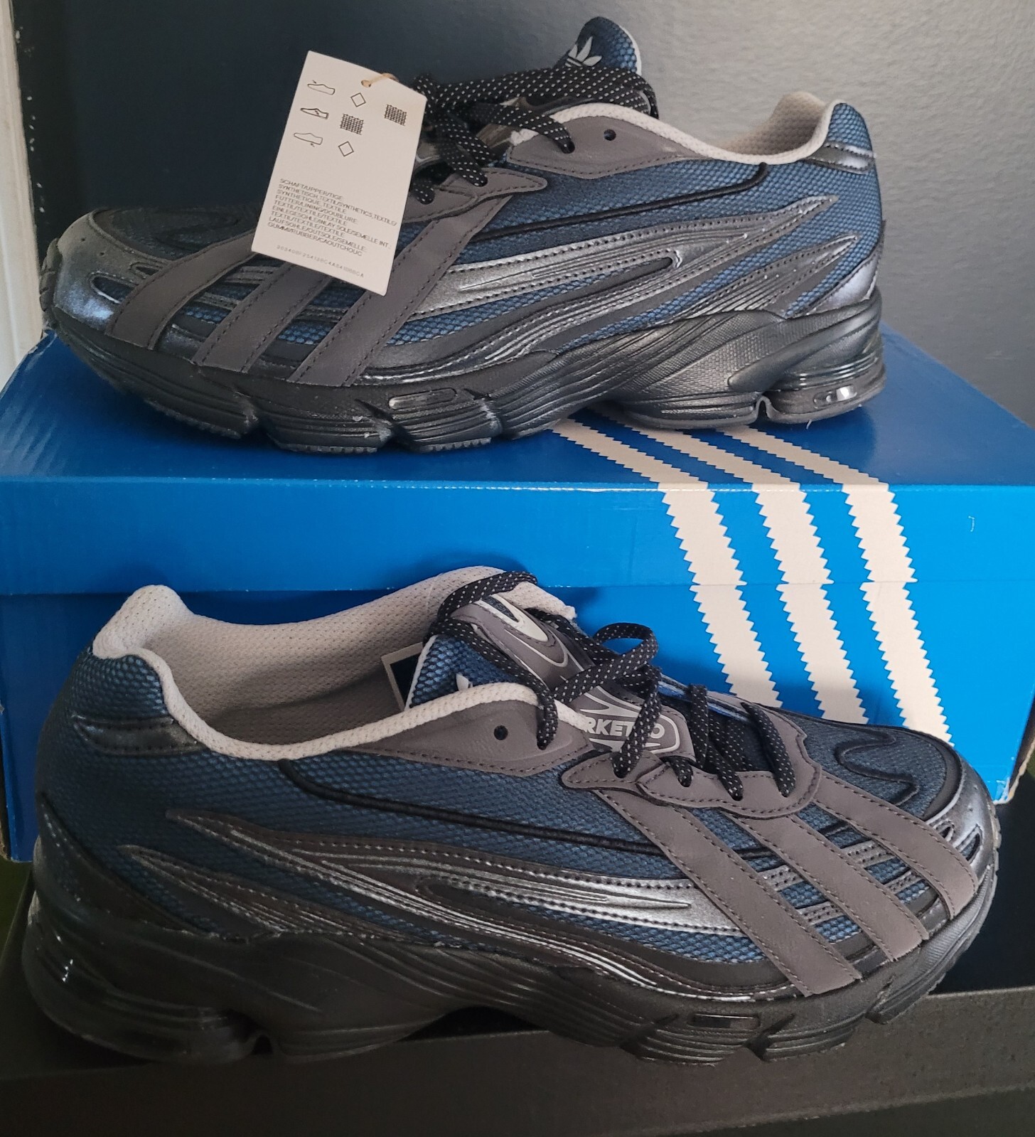 靴 adidasOriginals Orketro black carbongray adidas Orketro 2.0 