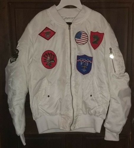 洋書 American Flight Jackets,Airmen &Aircraft Original U.S. WWII Named 8th Air Force 332nd Bomb Squadron