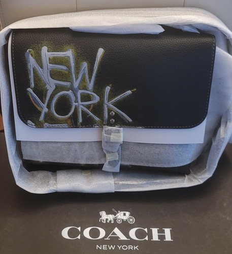 COACH X JEAN-MICHEL BASQUIAT 腕時計 COACH® Outlet | Coach X Jean Michel Basquiat Grand Watch, 40 Mm
