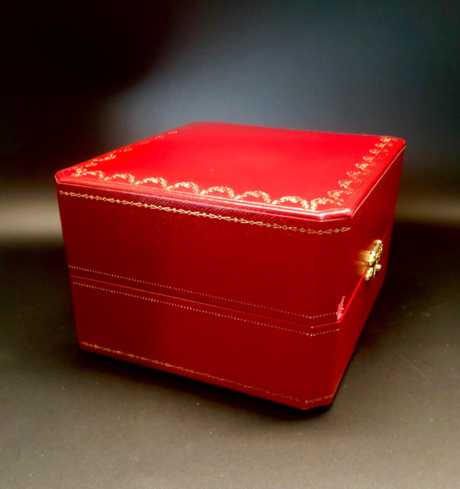 Genuine Authentic Leather Cartier Presentation COWA 0049 Watch Box with Pillow