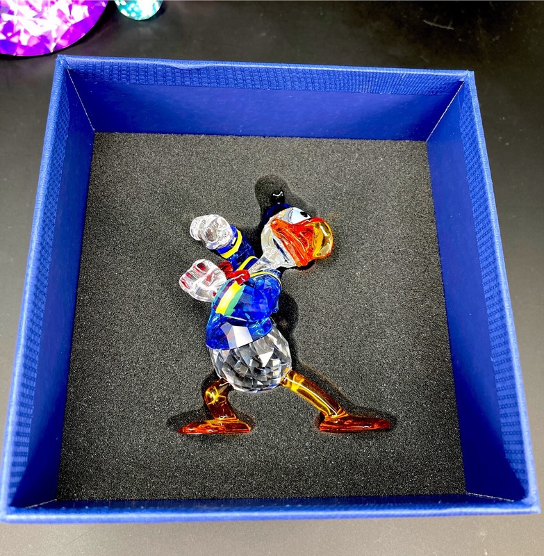 SENSATIONAL 2015 NIB SWAROVSKI DISNEY MULTICOLORED CRYSTAL