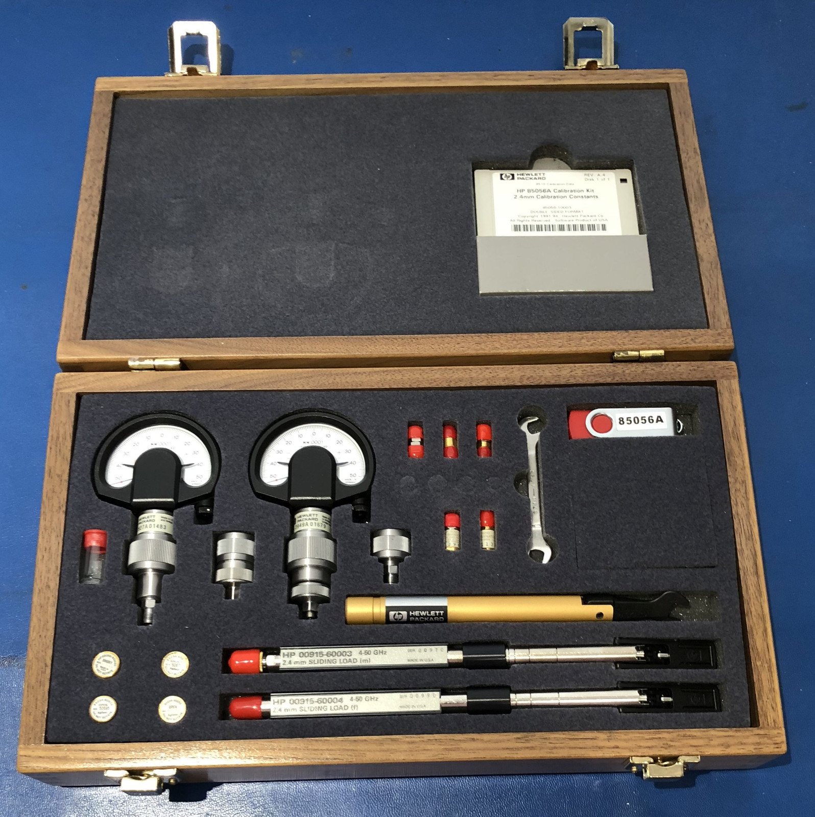 Agilent HP 85056A 2.4mm Calibration Kit - (85056K opt 2.4-2.92 - read)