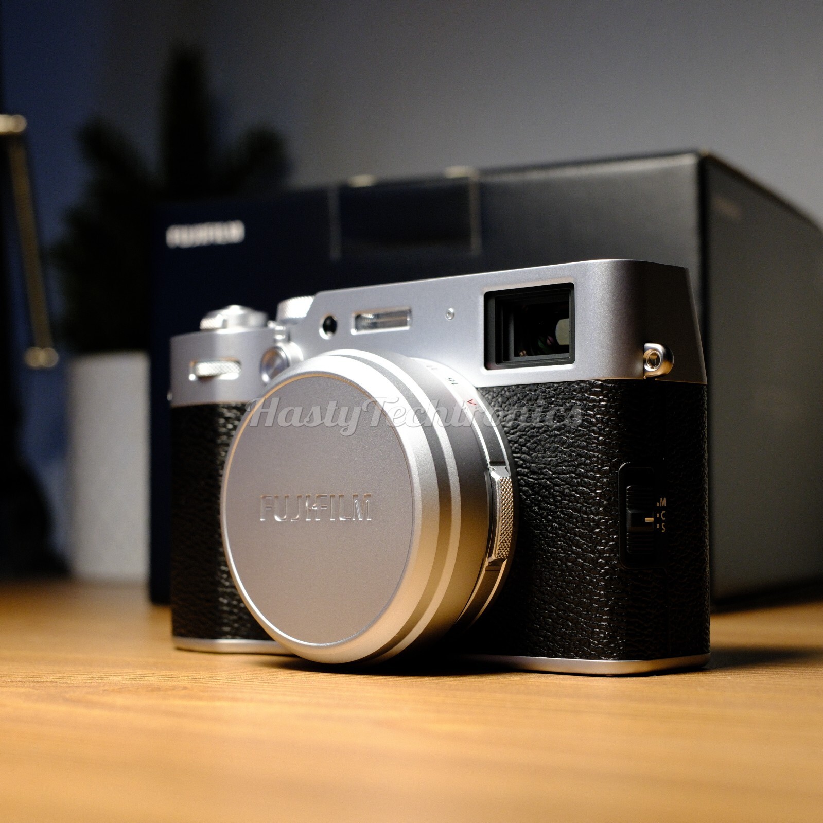 Fujifilm X-Series X100VI 40.2MP Compact Camera - Silver US Model IN HAND!