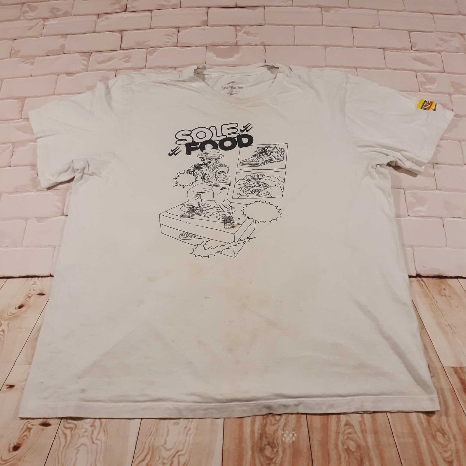 ★ドイツ発*NIKE*新作*SOLE FOOD Tシャツ/WHITE★ Nike T-Shirt Sole Food Mens Large White Graphic Print | eBay