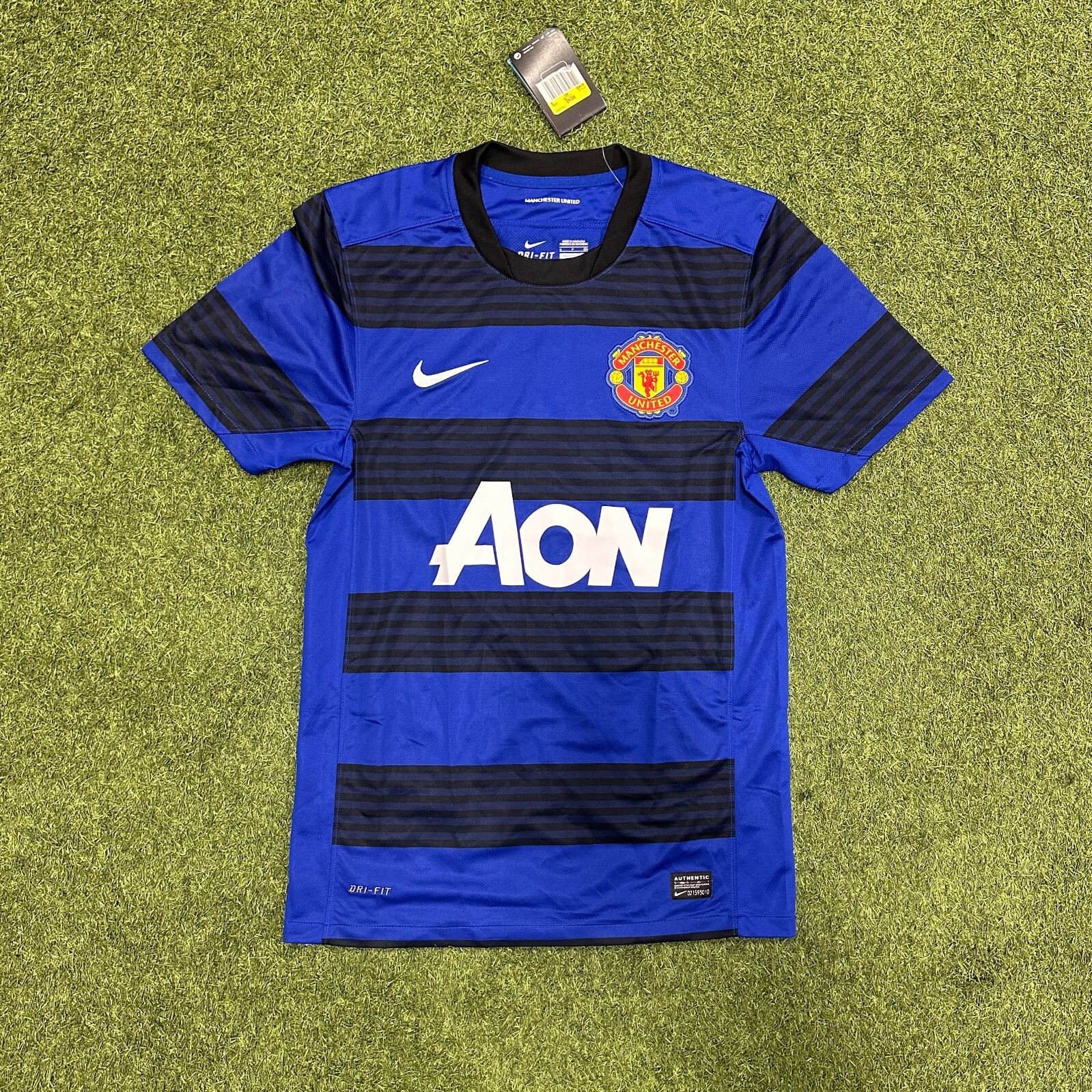 ウェア archive nike Manchester United Jersey L s-l400.jpg