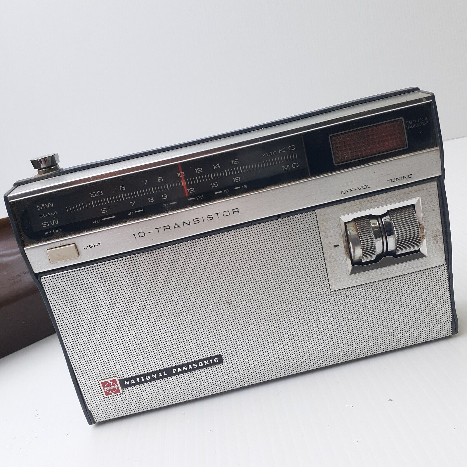 Vintage National Panasonic 2 BAND 10-Transistor R-237J Vintage National Panasonic 2 BAND 10-Transistor R-237J
