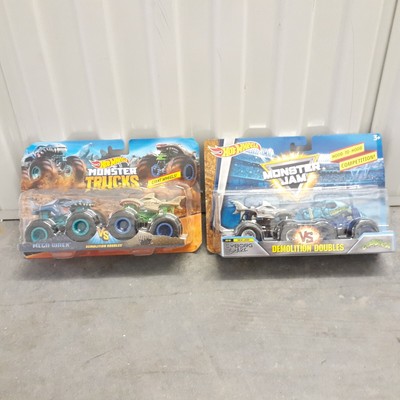 Demolition Doubles Monster Trucks Mega-Wrex vs Leopard Shark Cybork Shark