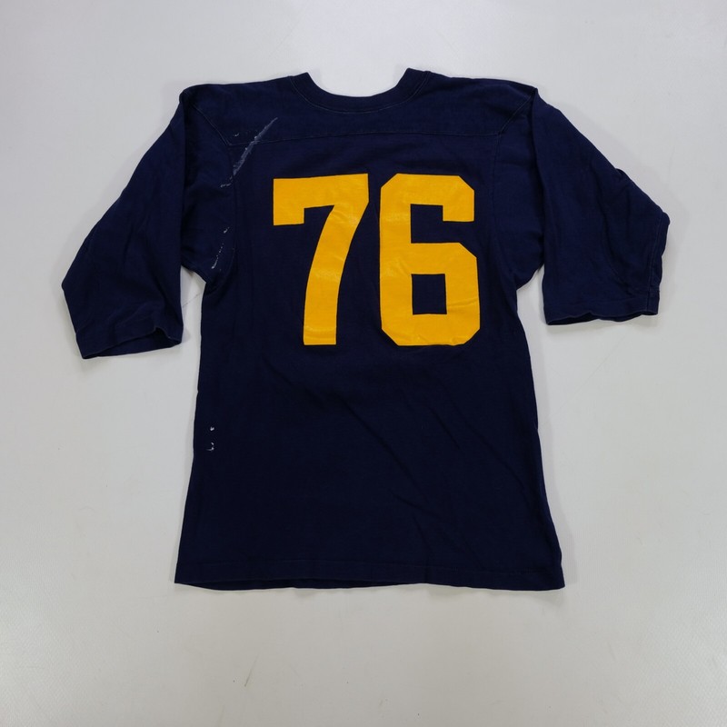Rare VTGT CHAMPION Notre Dame Fighting Irish #76 Football Rare VTGT CHAMPION Notre Dame Fighting Irish #76 Football