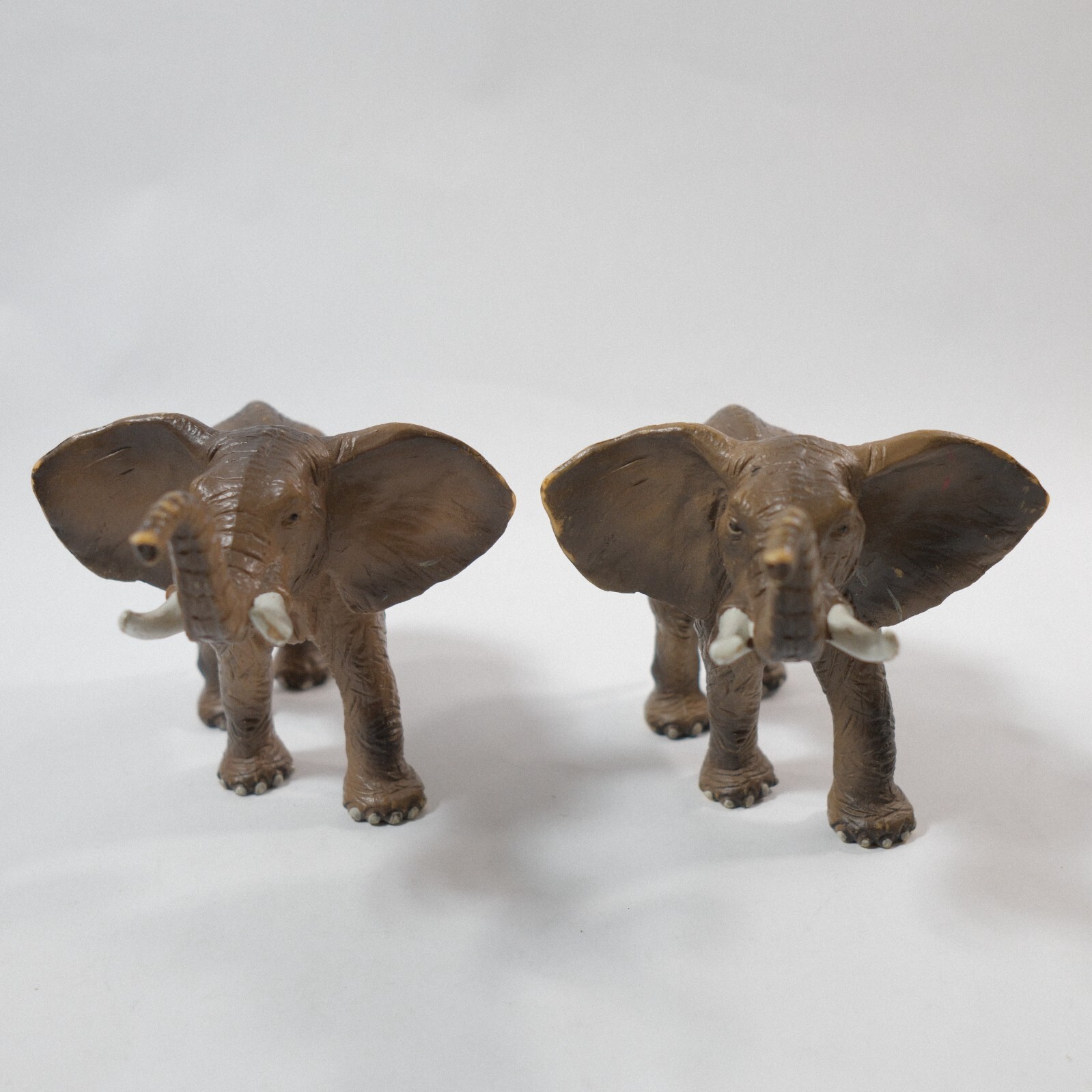Toy Major Trading Company 2005 African Elephant (2 figures