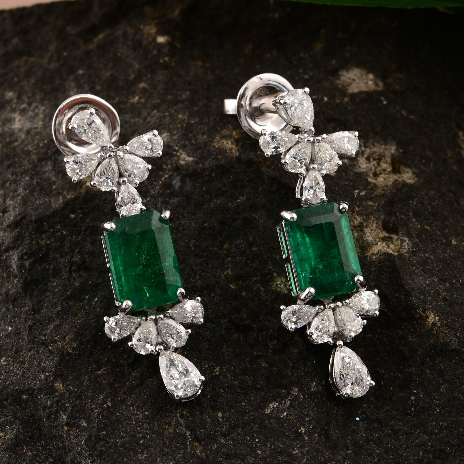 BRIESTA Emerald 新品未使用 5.92 Tcw Zambian Emerald Lab Grown CVD Diamond Dangle