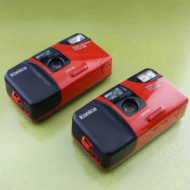 Appareil photo argentique KONICA LENS JAPAN POP SUPER AUTO FOCUS FLASH