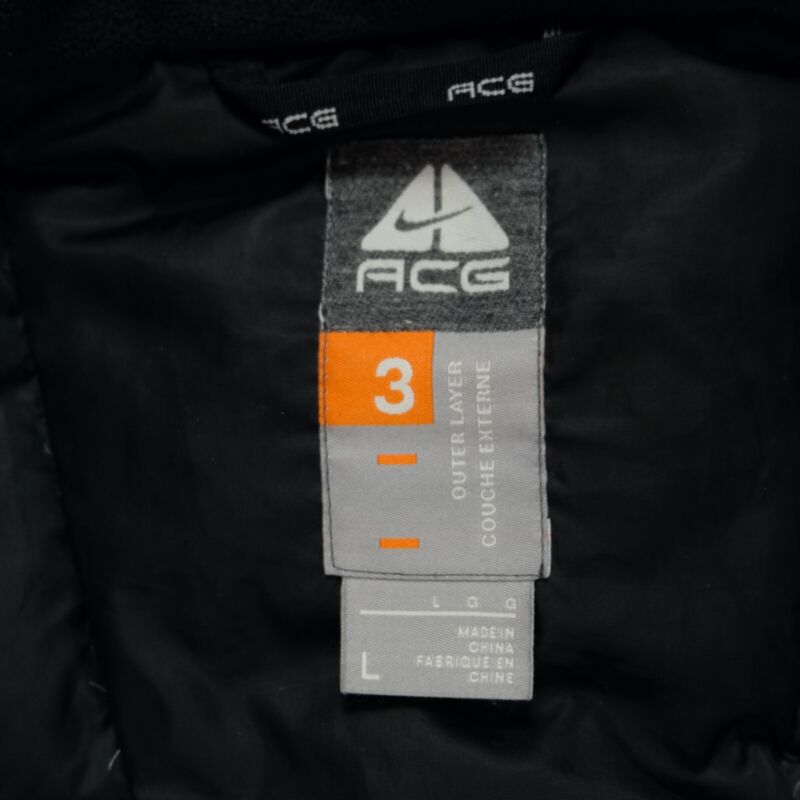 Rare Vintage NIKE ACG Spell Out Triangle 3 Layer Down Puffer Rare Vintage NIKE ACG Spell Out Triangle 3 Layer Down Puffer
