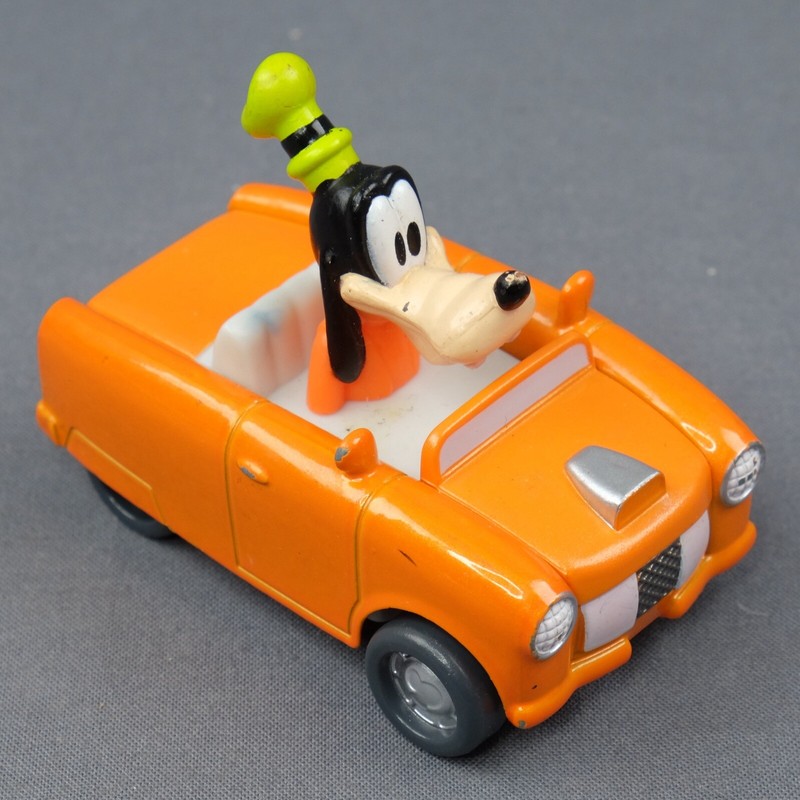 Mickey And The Roadster Racers Goofy Diecast Car