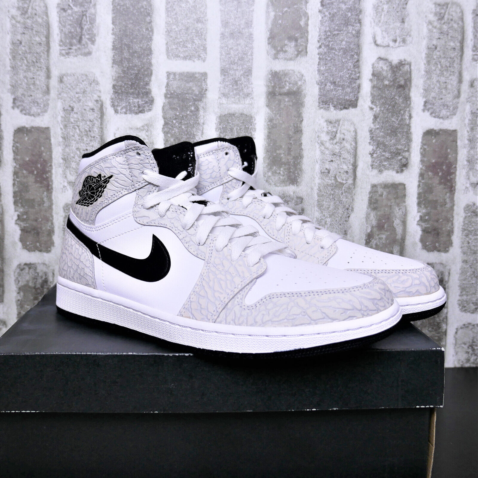 Nike Air Jordan 1 Retro High White Elephant 839115-106 Men's Sz 9 *NEW IN BOX* Nike Air Jordan 1 Retro High White Elephant 839115-106 Men's Sz 9 *NEW IN BOX*