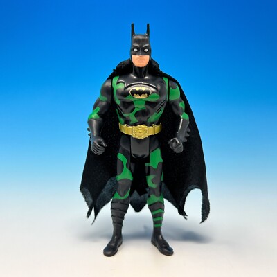 BATMAN RETURNS kenner DARK KNIGHT COLLECTION figure JUNGLE TRACKER factory error