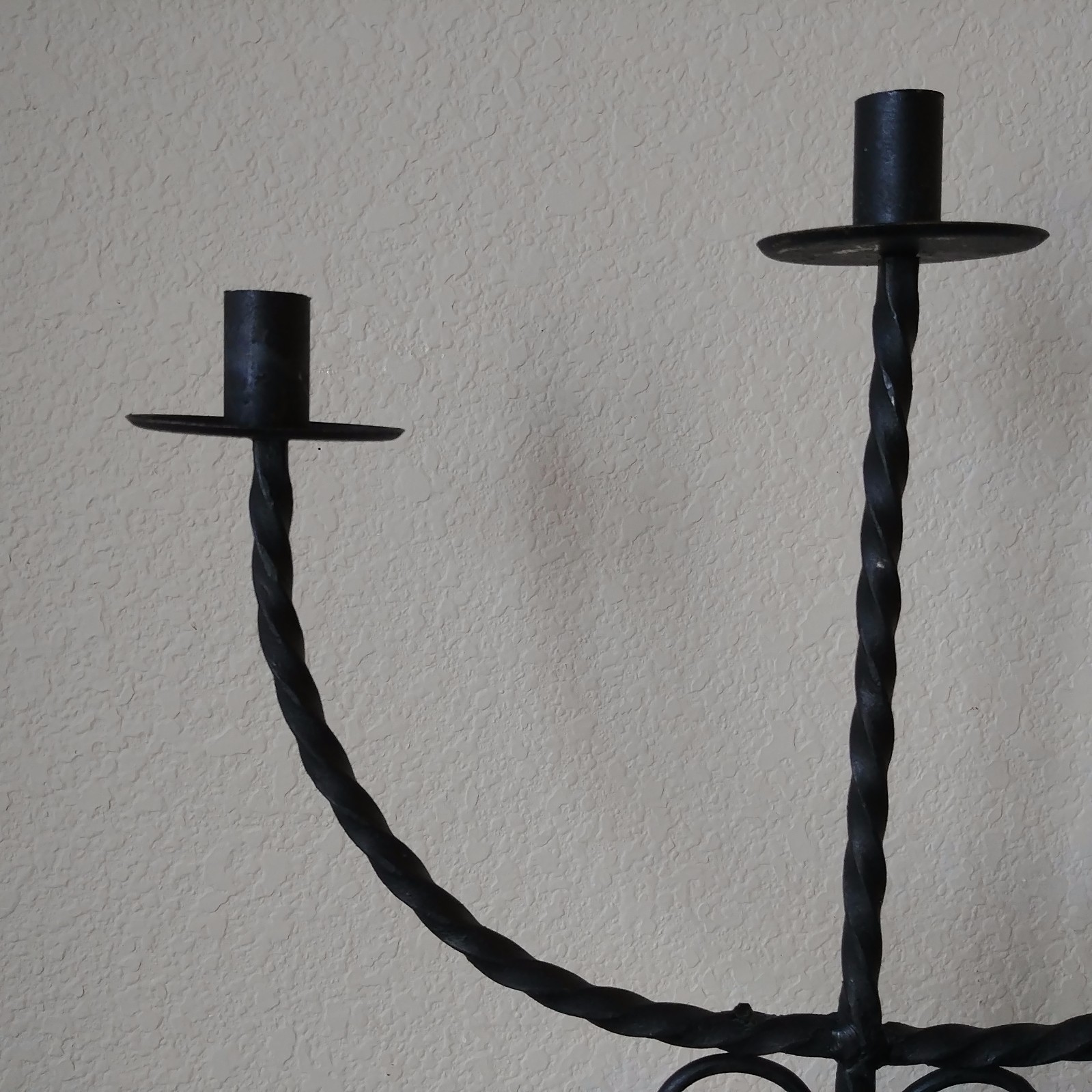 VINTAGE BLACK WROUGHT IRON 3 TIER CANDELABRA TAPER CANDLE HOLDER / STICK