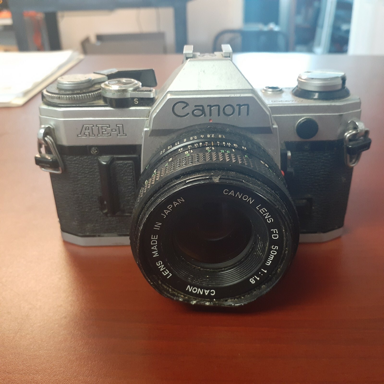 Canon AE-1 Program＋ FD 50mm Amazon.com : Canon AE-1 Program 35mm SLR Camera with 50mm 1