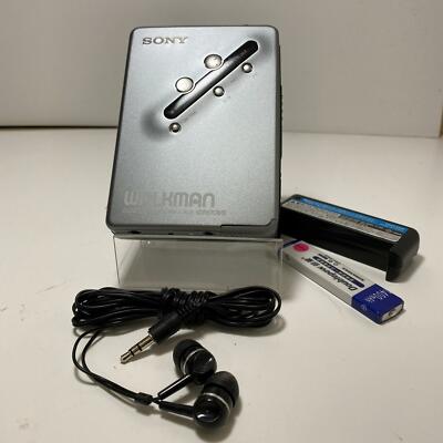 ポータブルプレーヤー SHARP MD-MS100-s SONY MZ-R3 ポータブルプレーヤー SHARP MD-MS100-s SONY MZ-R3 SHARP MD