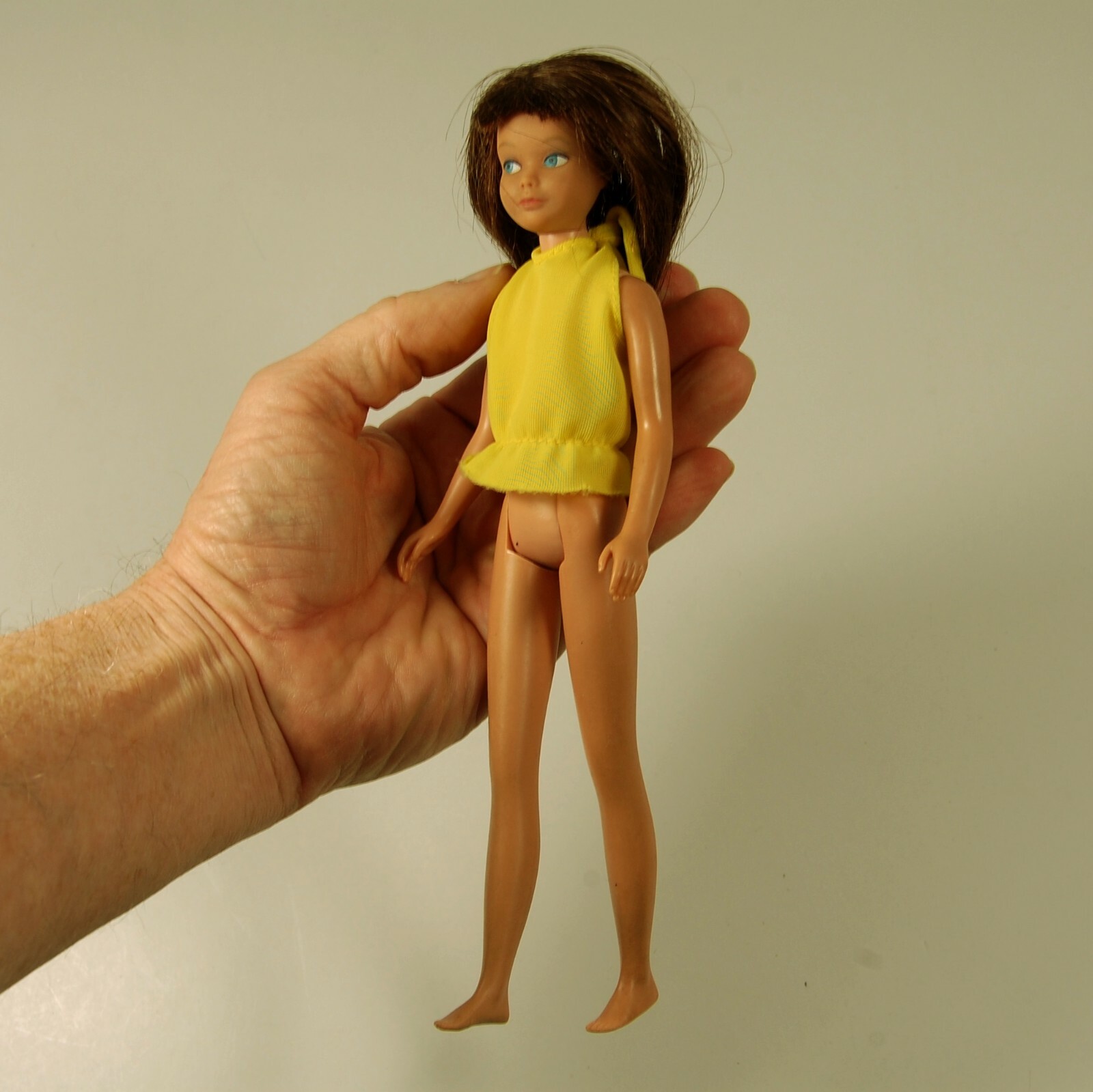 Vintage Brunette Skipper Doll - Straight Leg - Barbie's Little Sister