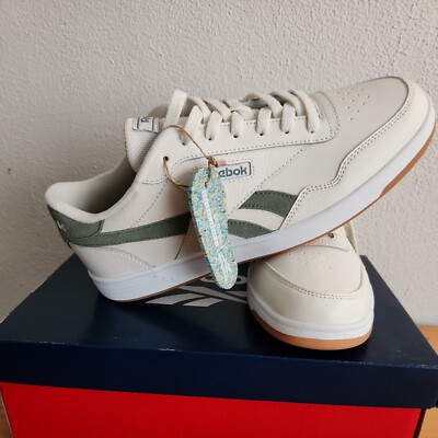 Reebok Club MEMT Chalk, Harmony Green, Gum Sole- Size 10