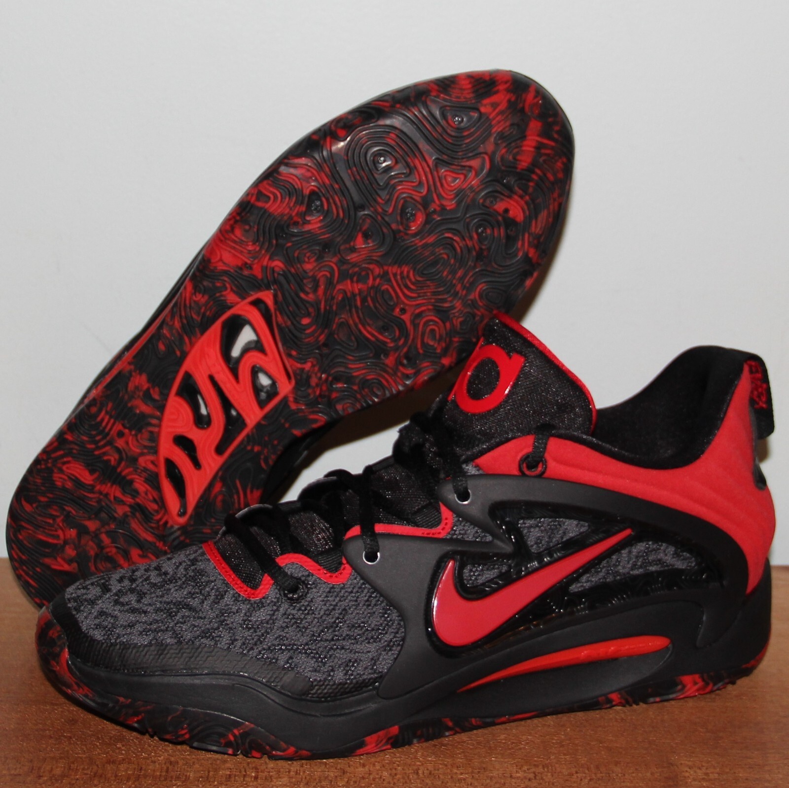 Nike KD 15 Bred Basketball Shoes Mens 12.5 DC1975-003 Black