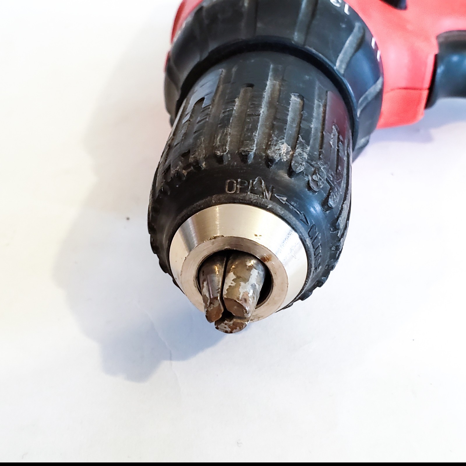 Milwaukee Heavy Duty Cordless Drill/Driver With charger NO BATTERY