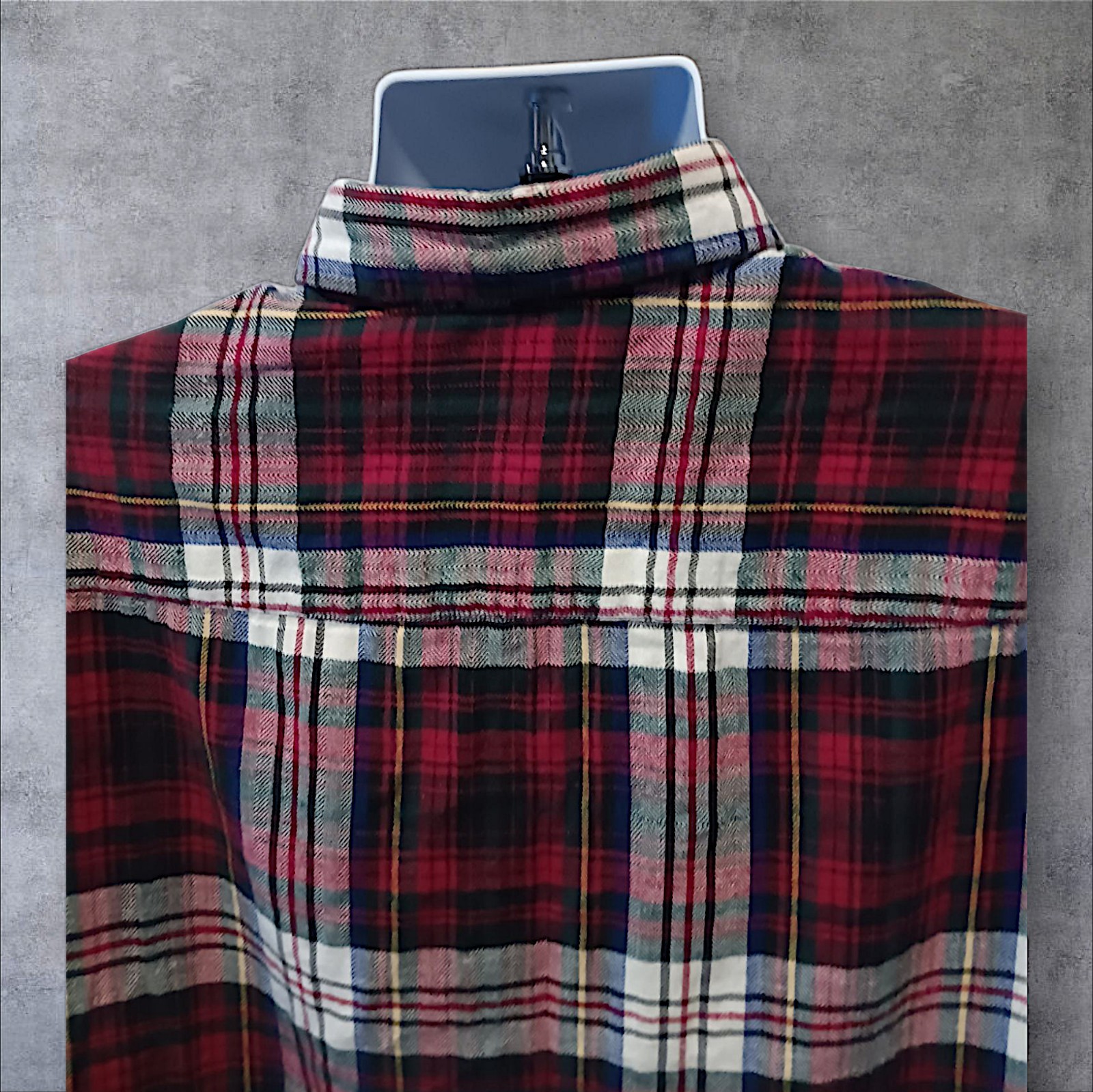 Vtg Bill Blass Sz XL  Button Front Flannel Shirt, Multicolor Plaid. NS-13