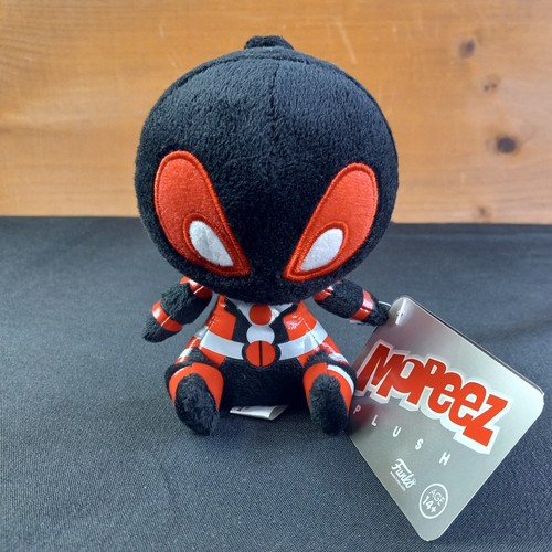 Funko Mopeez Marvel Collector Corps Deadpool Plush