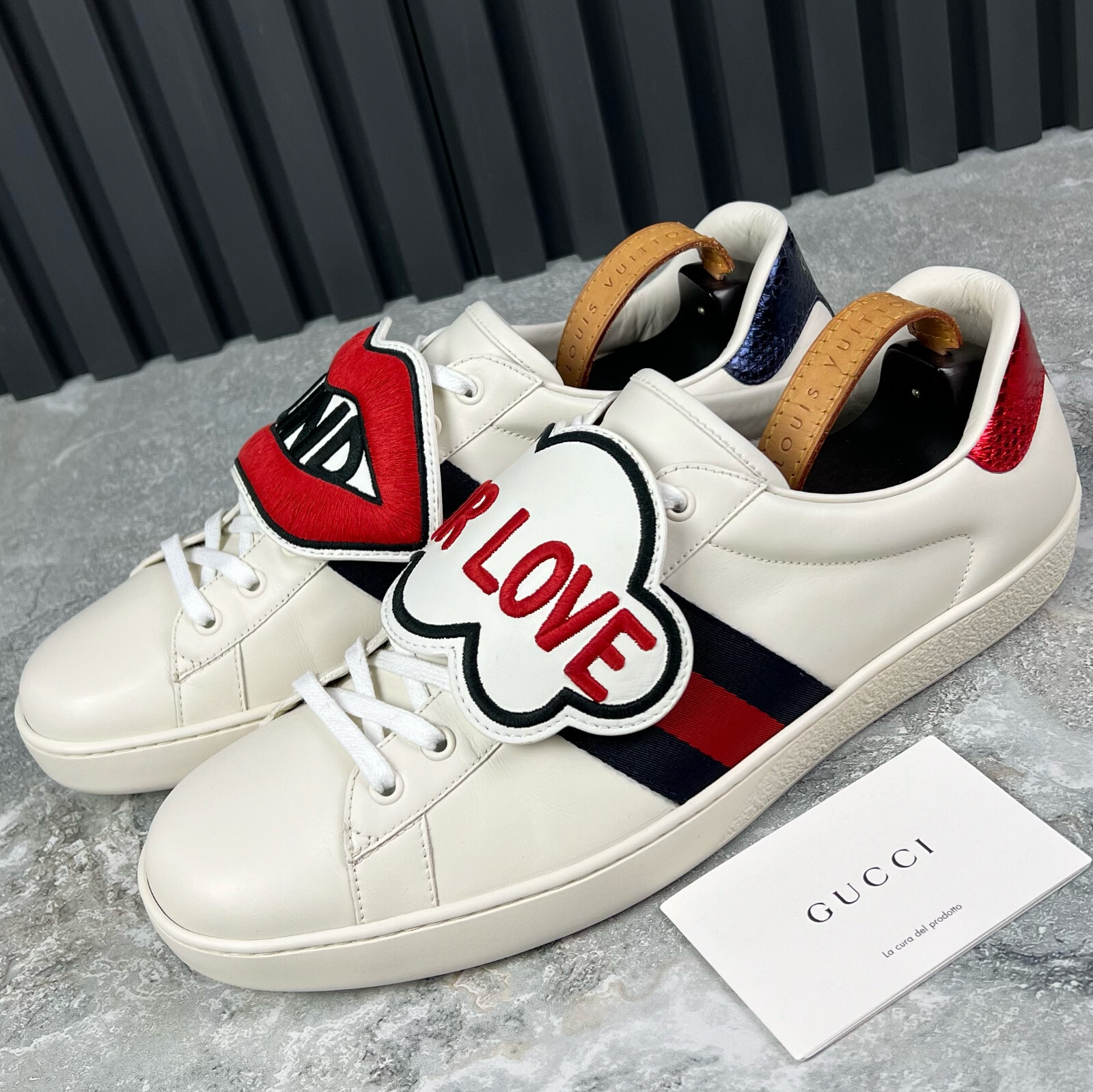GUCCI グッチ　エース　Ace スニーカー　ハート GUCCI Ace Rhinestone Sword Hearts Women's Sneakers 38EU