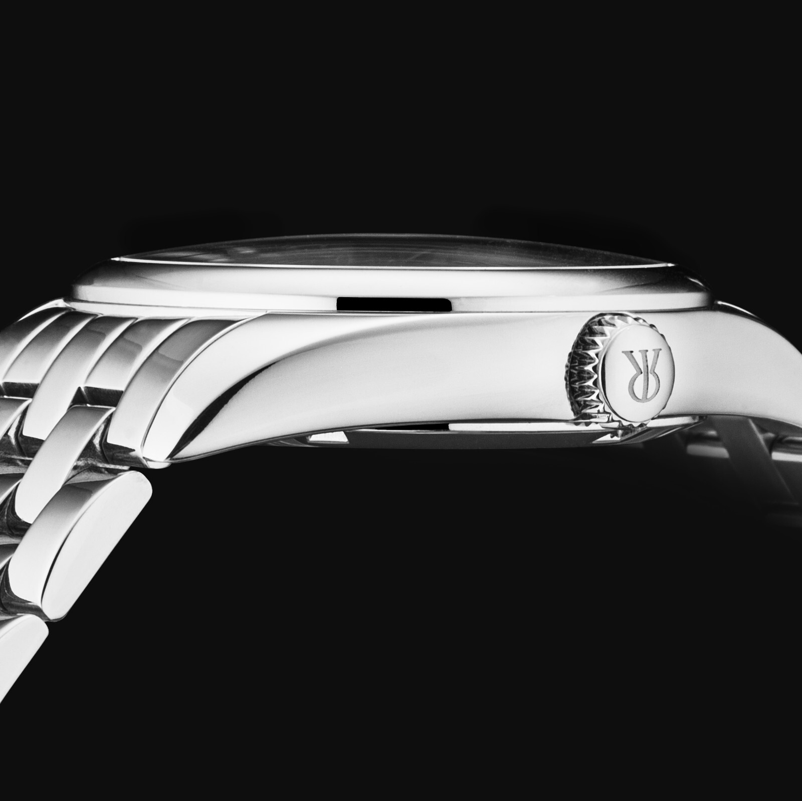 Pre-owned Revue Thommen Mens Heritage Gmt Blue Dial Ss Bracelet Swiss Automatic 21010.2335