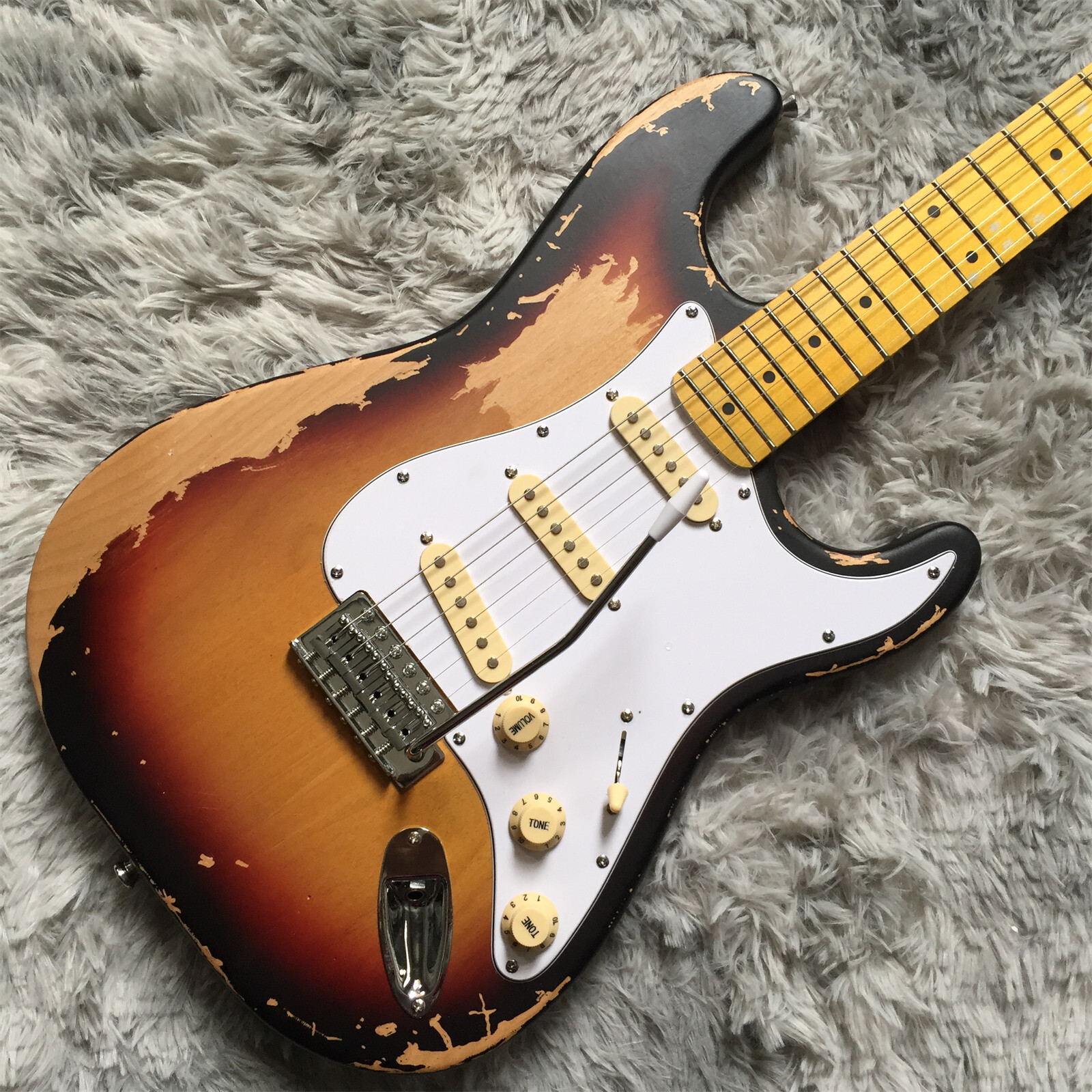 Custom Vintage Relic Electric Guitar Sunburst Color Fast Custom Vintage Relic Electric Guitar Sunburst Color Fast