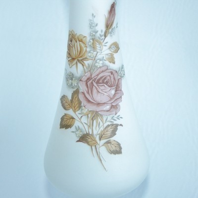 Frosted Shabby White Satin Glass Bud Vintage Vase Stem Floral Chic Gold Rim 9.5