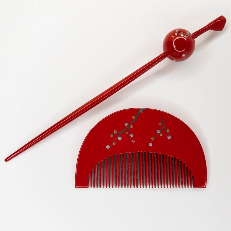 Vintage Japanese Lacquered Wooden Kushi/Tama Kanzashi Hair Vintage Japanese Lacquered Wooden Kushi/Tama Kanzashi Hair