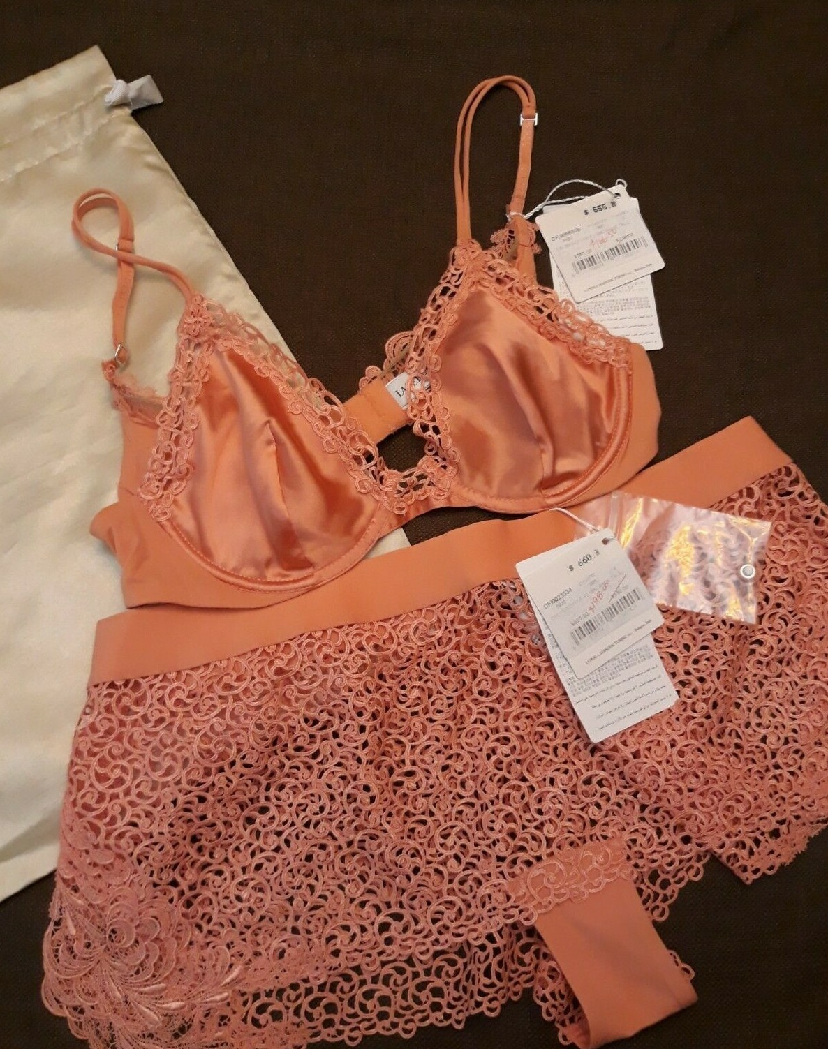 LA PERLA - LA PERLA ブラウス レディース Silk Slip with Leavers lace in Pink | La Perla