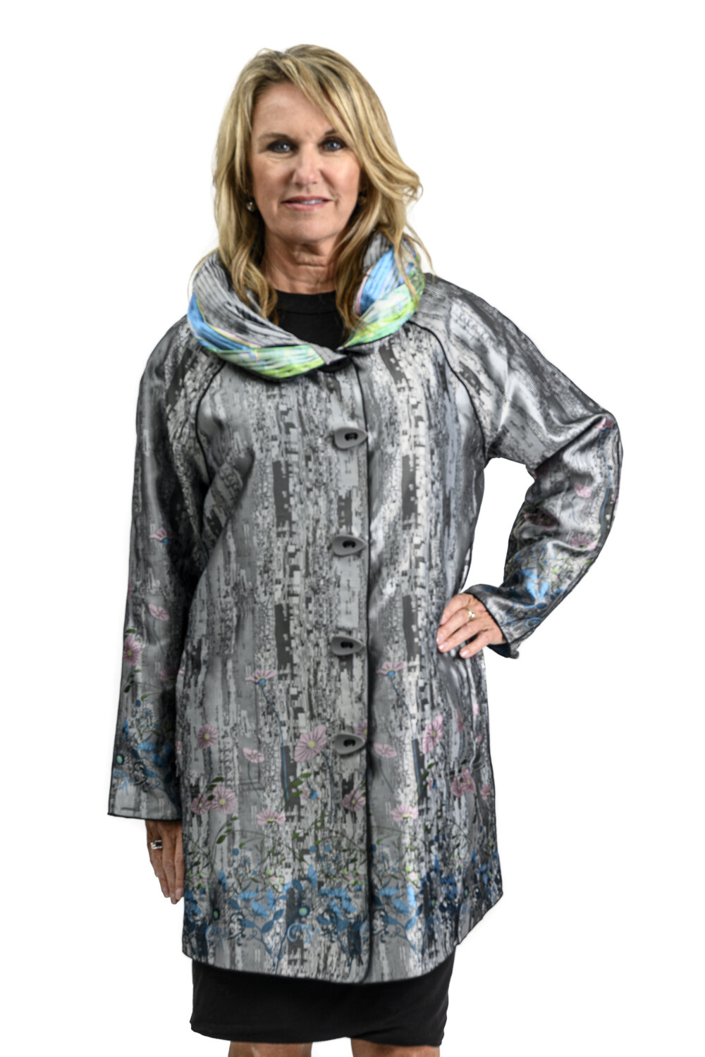 Pre-owned Ubu Piped 36″ Reversible Parisian With Pockets; Wildflowers In Multicolor