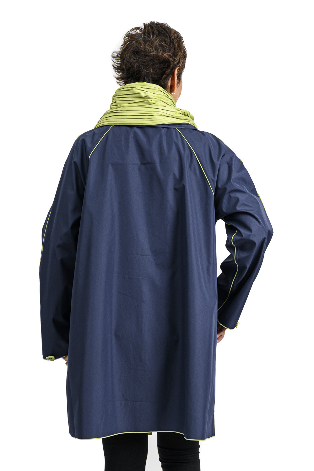 Pre-owned Ubu Piped 39" Reversible Parisian With Zip Pockets: Color - Navy/spring Green In Multicolor