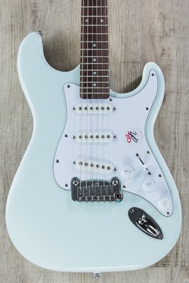 G&L Tribute S-500 Solidbody Electric Guitar Brazilian Cherry board Sonic Blue