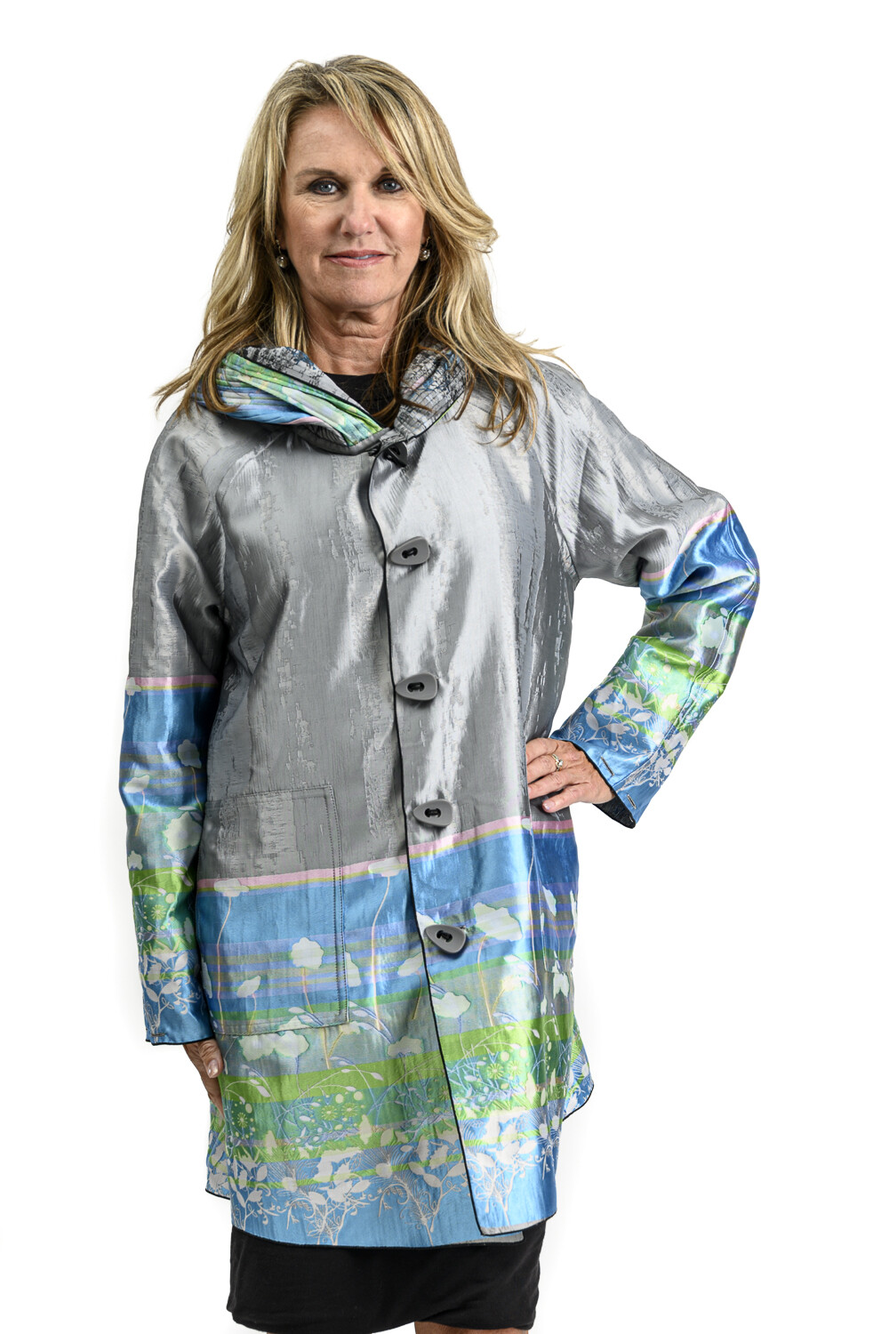 Pre-owned Ubu Piped 36″ Reversible Parisian With Pockets; Wildflowers In Multicolor