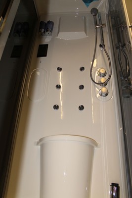 Steam Shower Dry Sauna Right corner,Bluetooth.6 Year USA Warranty.