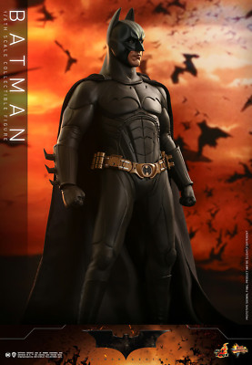The Dark Knight: Batman 1/6th Scale Figure (2023) Sideshow Hot Toys New MMS595