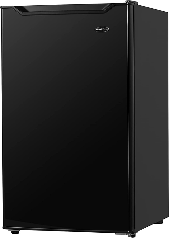 DCR044B1BM-6 4.4 Cu.Ft. Compact Refrigerator with Chiller-Mini Fridge for Bar, D