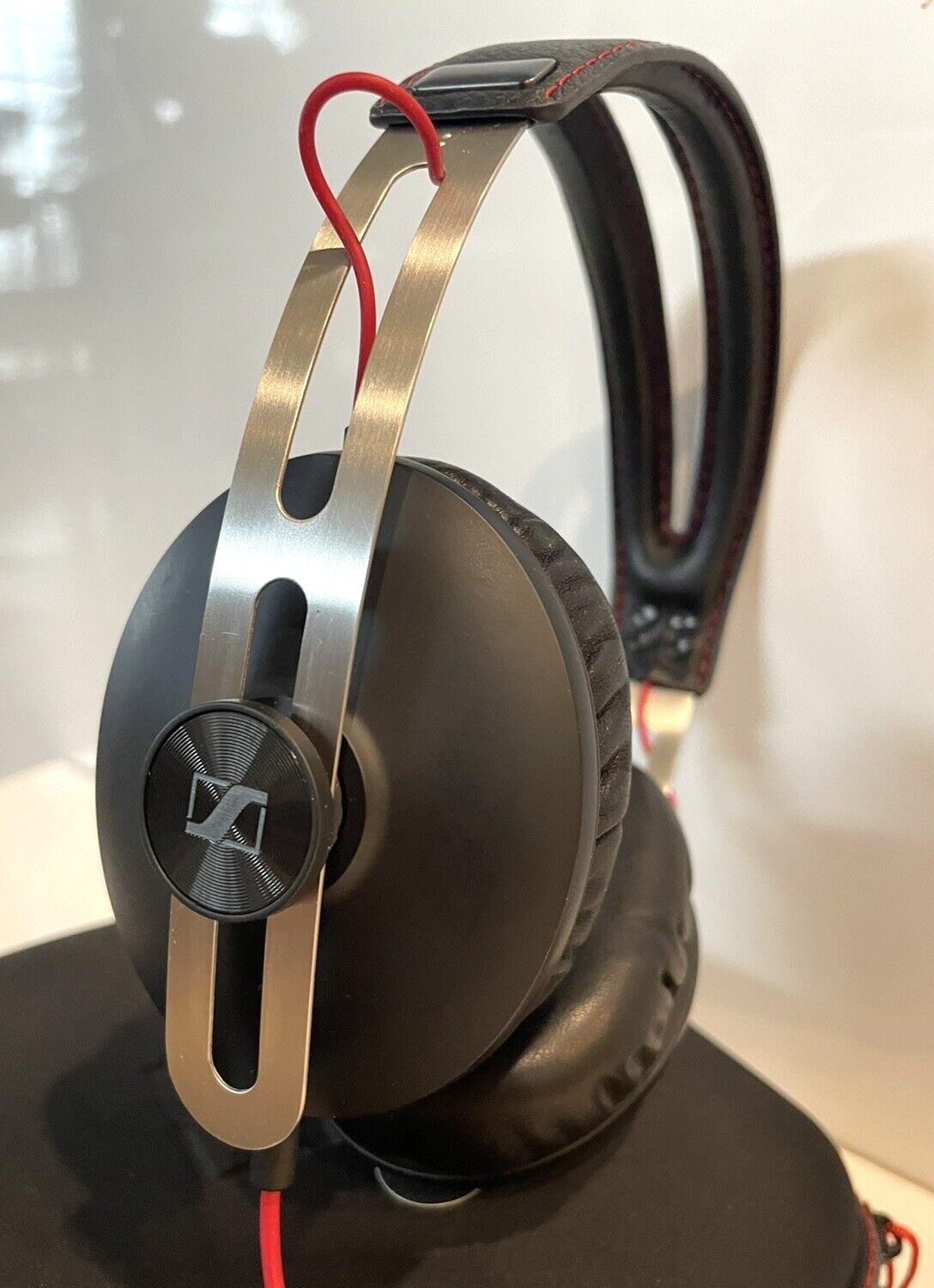 Sennheiser Momentum 1.0 First Gen Wired Headphones Over Ear Sennheiser Momentum 1.0 First Gen Wired Headphones Over Ear