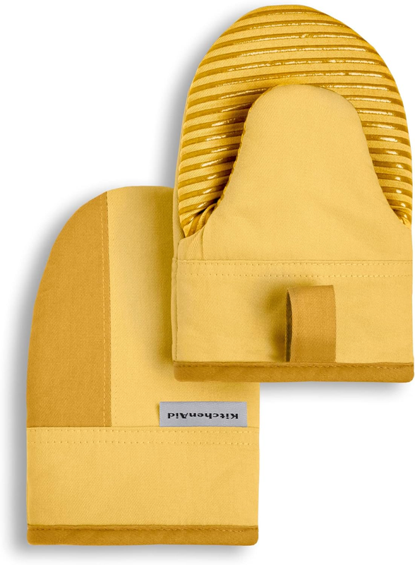 Beacon Two-Tone Non-Slip Mini Oven Mitt Set, Majestic Yellow, 5.5
