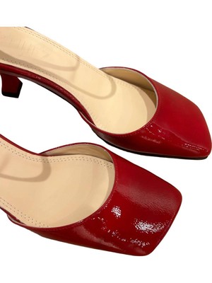 Pre-owned Souliers Martinez Women's Fabiola Pumps In Berry - Size 38 In Red