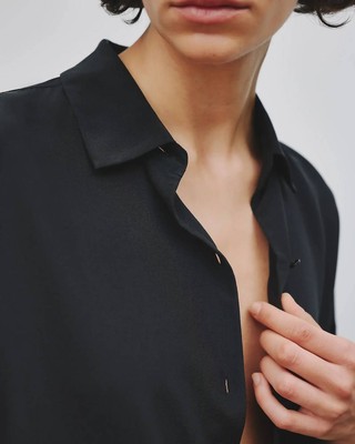 Pre-owned Nili Lotan Women's Julien Shirt In Black - Size P/xs